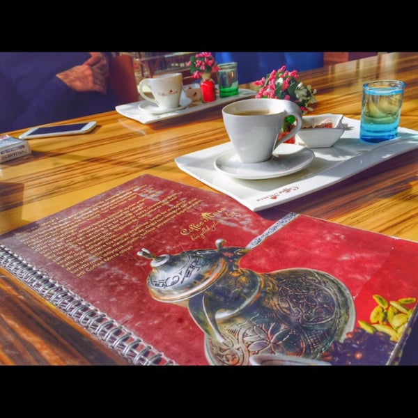 Photo taken at Coffee Mırra by Mesut on 11/26/2017