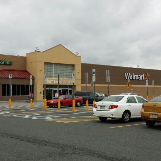 Walmart Supercenter Big Box Store In Bechtelsville