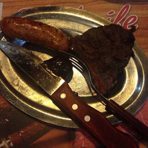 Foto diambil di The Knife Restaurant Argentinian Steakhouse oleh Patricia S. pada 8/20/2014