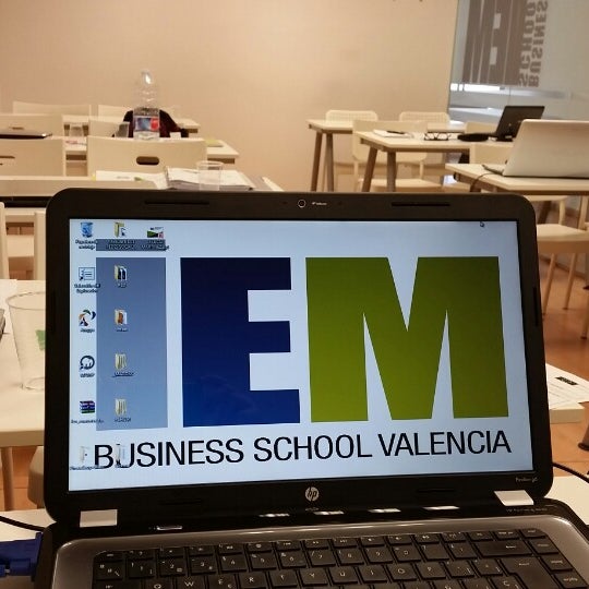 Photo prise au IEM Business School par Loles S. le5/15/2015