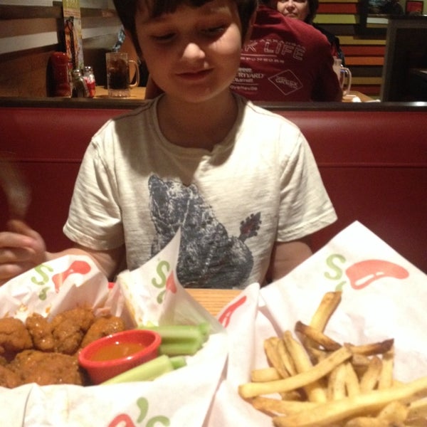Photo taken at Chili&#39;s Grill &amp; Bar by Holley P. on 3/11/2014