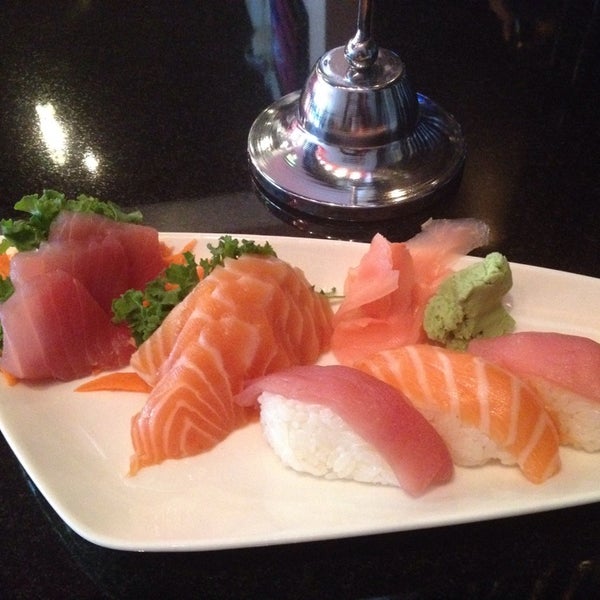 Photo taken at Sushi Sake North Miami Beach by Marie C. on 3/7/2014