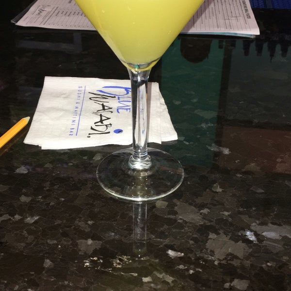 Foto tomada en Blue Wasabi Sushi &amp; Martini Bar  por Jessie H. el 8/20/2016