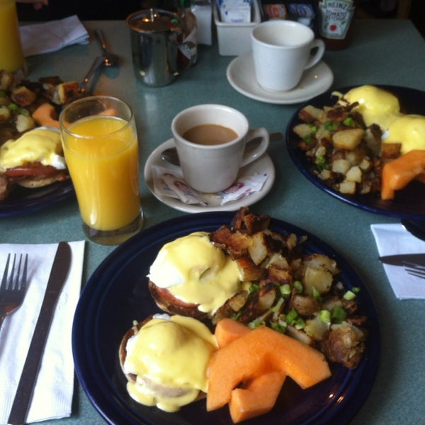 The Pantry East Rock 팁 40개