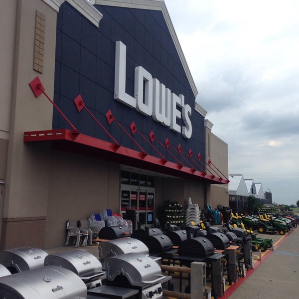 Lowe's Home Improvement Hardware Store in Rosenberg