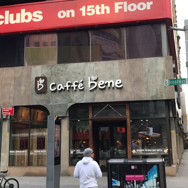 รูปภาพถ่ายที่ Caffé Bene โดย Ba6aLeE เมื่อ 3/11/2017