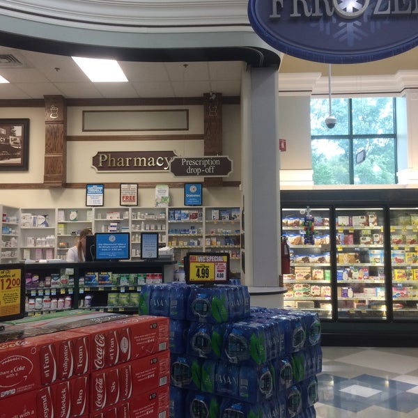 Photos at Harris Teeter Supermarket in Williamsburg