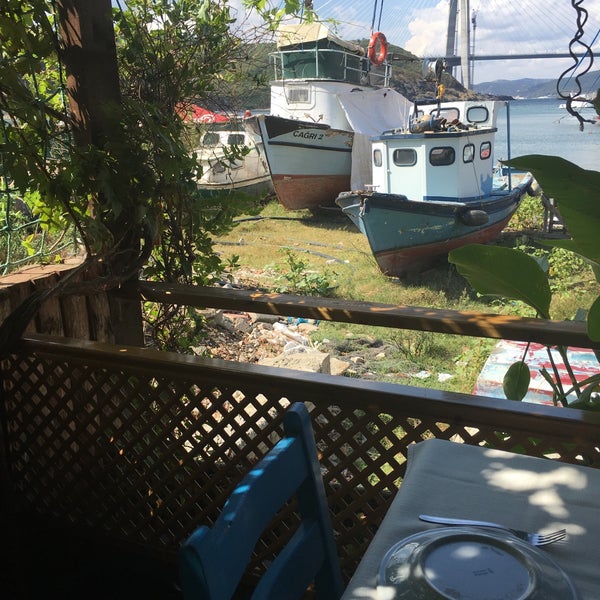 9/21/2016 tarihinde CANAN A.ziyaretçi tarafından Poyrazköy Sahil Balık Restaurant'de çekilen fotoğraf