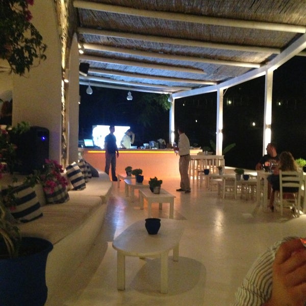 Foto scattata a Elani Beach Restaurant da Cankut İ. il 7/5/2013