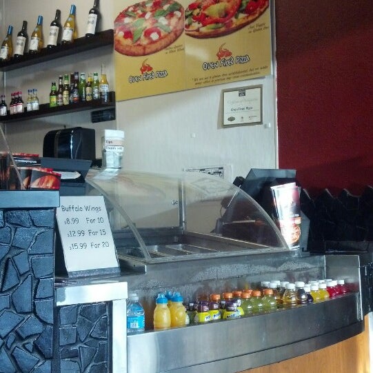 Oven Fired Pizza Pizza Place in Clermont