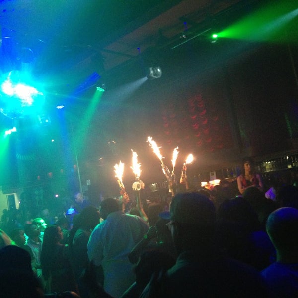Foto tirada no(a) Dream Nightclub por Yuliya D. em 3/10/2013