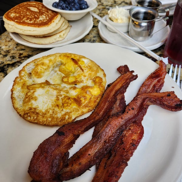 Richard Walker's Pancake House San Diego Marina 236 tips from 6354