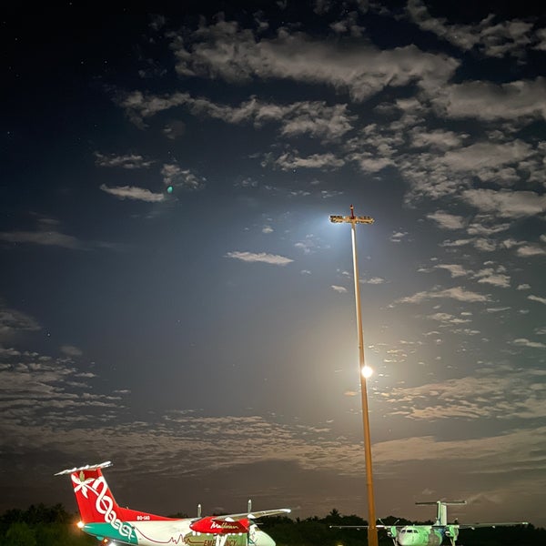 Снимок сделан в Fuvahmulah Airport (FVM) пользователем Shimal A. 5/20/2024