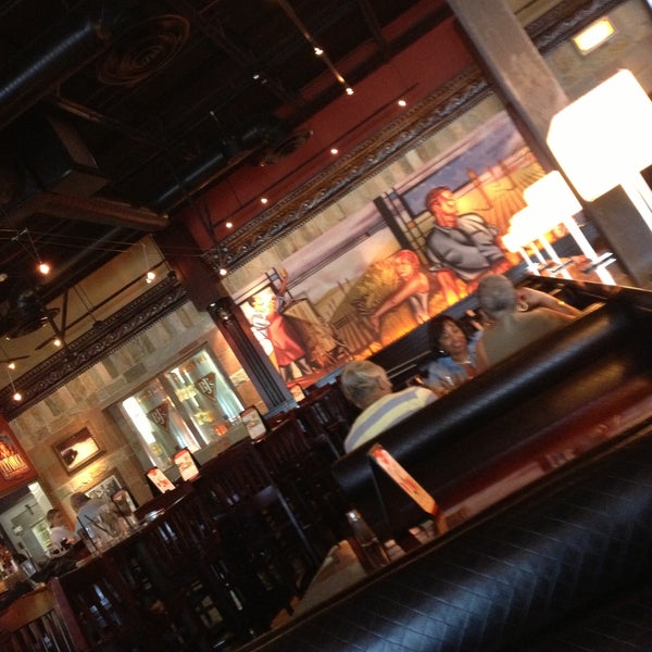 Photo taken at BJ&#39;s Restaurant &amp; Brewhouse by Carla Ingrassia D. on 5/27/2013