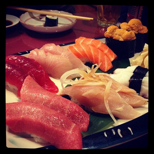 Foto tomada en Sushi Go 55  por Long Beach Restaurant I. el 2/12/2013