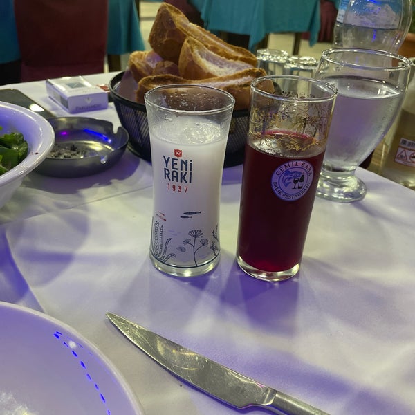 Foto diambil di Cemil Baba Balık Restaurant oleh Salman pada 11/19/2021