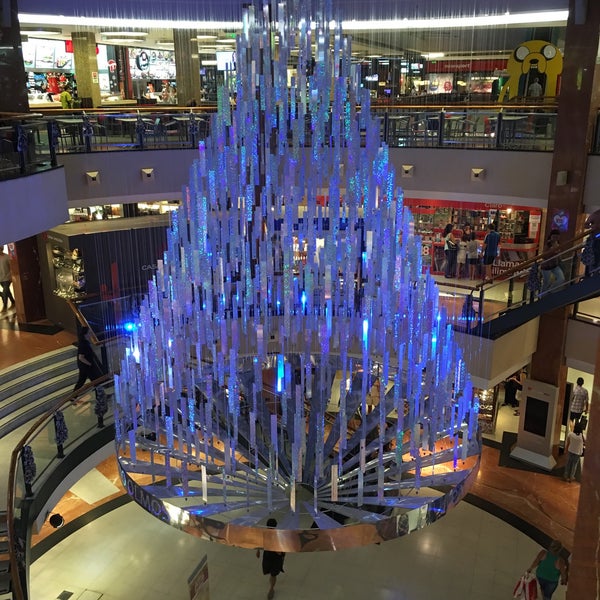 Photo taken at Patio Olmos Shopping by John B. on 12/27/2015