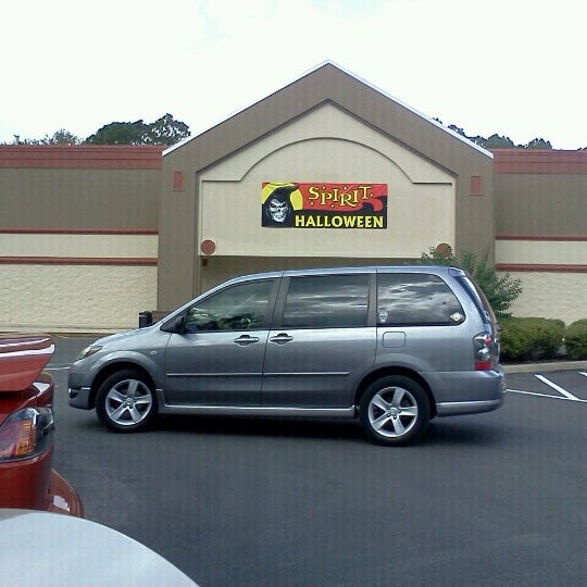 Photos At Spirit Halloween Store Now Closed Westland Park Plaza 6000 Lake Gray Blvd