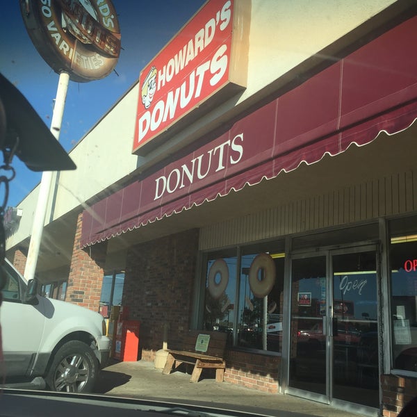 Howard's Donuts 7 tips from 107 visitors