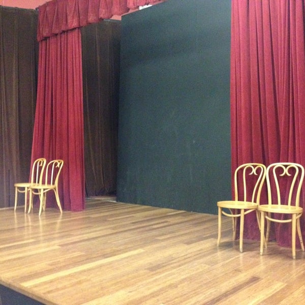 1/20/2013にNate S.がCurious Comedy Theaterで撮った写真