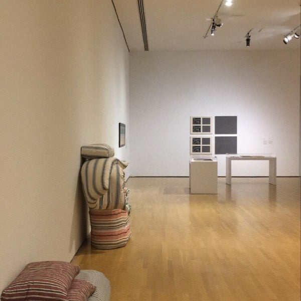 Photo taken at Musée d&#39;art contemporain de Montréal (MAC) by Alexandra P. on 3/26/2021