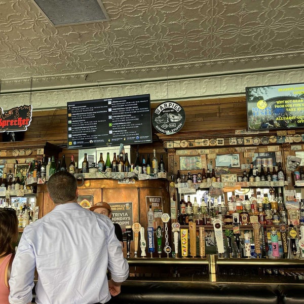 Foto tirada no(a) Bodega Brew Pub por Kevin F. em 7/20/2022