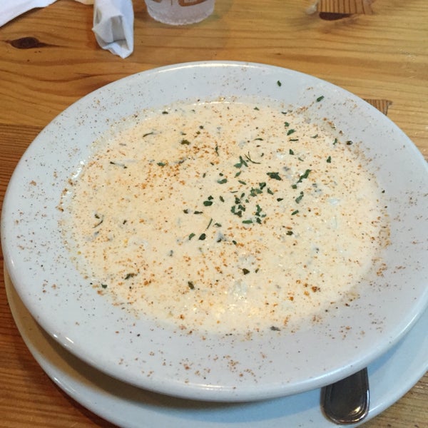 She crab soup and the crab and Brie burger wow!!!