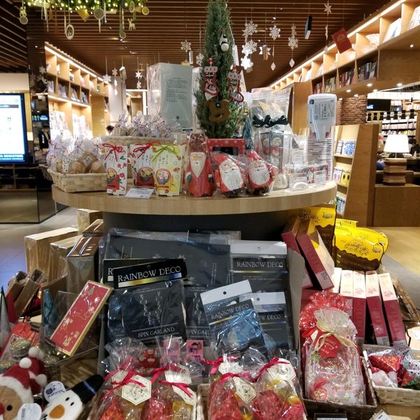 Photos At Tsutaya Bookstore Bookstore