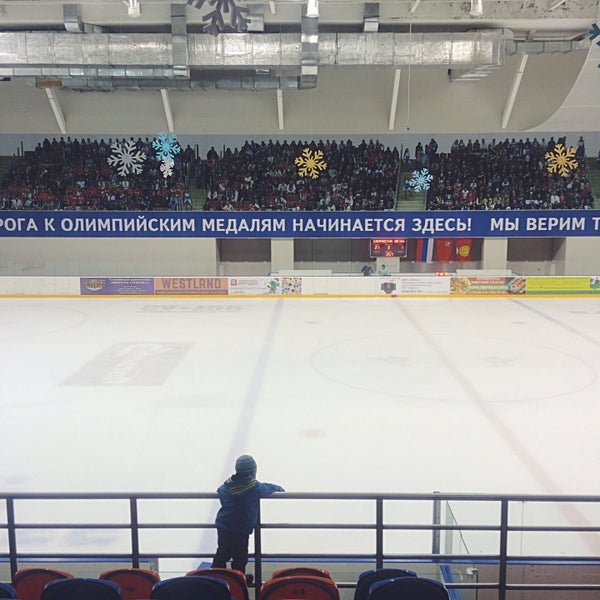 Ледовая арена класс серпухов. Ледовая арена серпухов. Ледовая арена класс серпухов. Ледовая арена класс серпухов. Ледовая арена б класс серпухов.