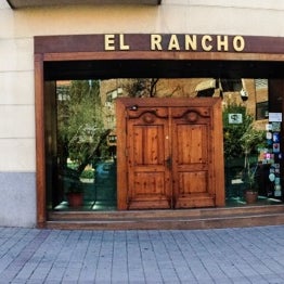 Снимок сделан в El Rancho Argentino пользователем David R. 2/23/2014