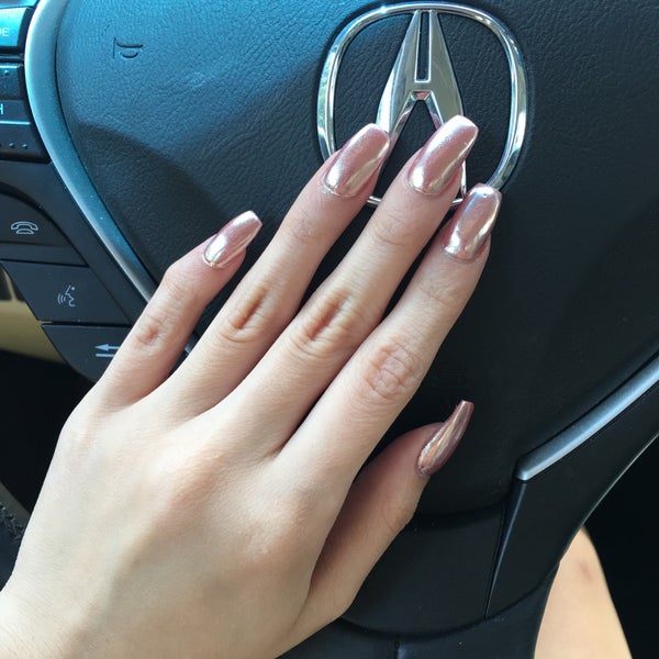 Uptown Nail & Spa 2400 Mid Ln