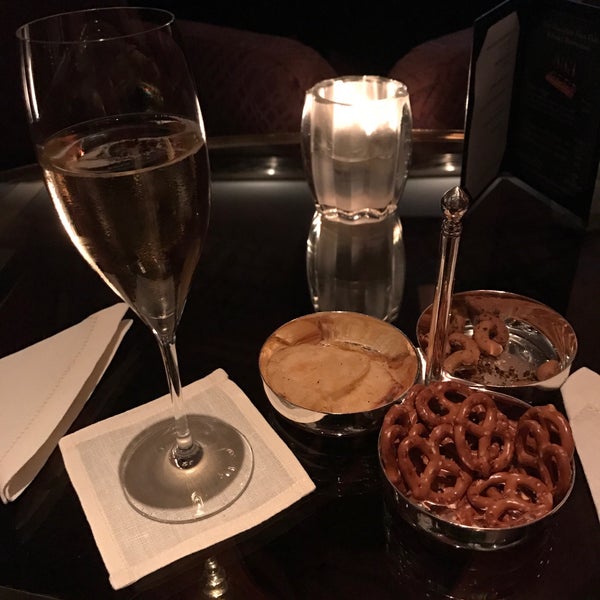Champagne bar