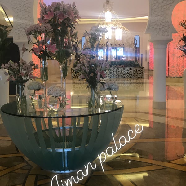 Foto tomada en Bahi Ajman Palace Hotel  por &#39;gamze G. el 3/26/2018