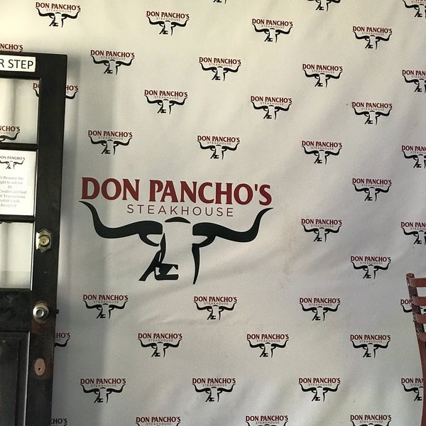 Foto diambil di Don Pancho&#39;s oleh Ninoska C. pada 4/16/2017
