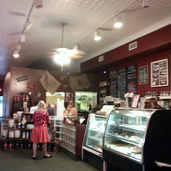 Photo taken at Sweet Marlays&#39; Coffee by Mel Z. on 4/5/2013