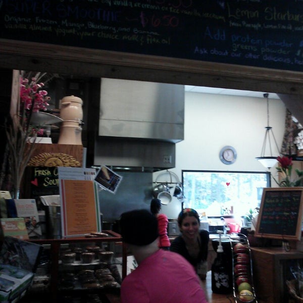 4/5/2014에 Mel Z.님이 Love Whole Foods Cafe &amp; Market - Ormond Beach에서 찍은 사진