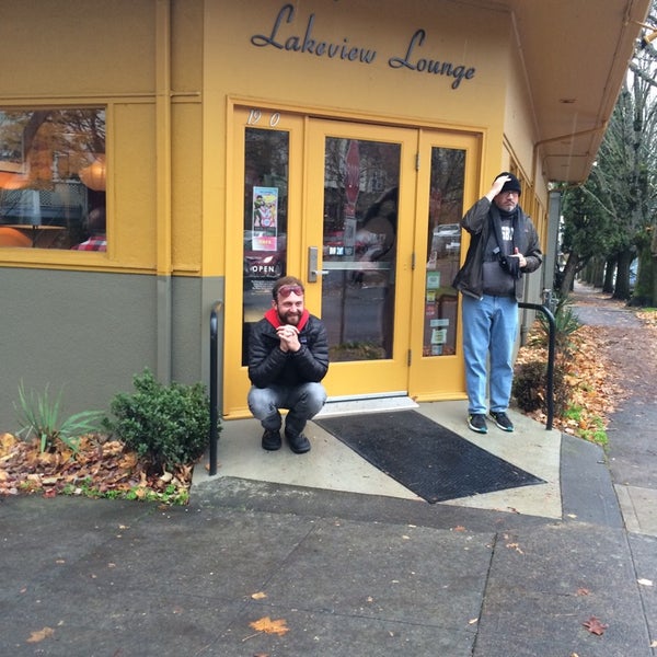 11/23/2014 tarihinde Brittany🍭ziyaretçi tarafından Rae&#39;s Lakeview Lounge'de çekilen fotoğraf