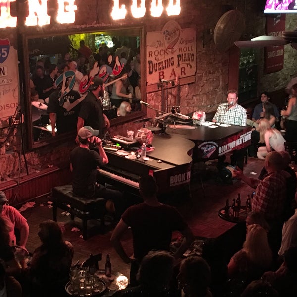 10/21/2017にFelix A.がPete&#39;s Dueling Piano Barで撮った写真