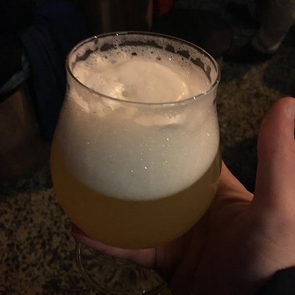 Photo taken at The International Beer Bar by Felix A. on 11/23/2018