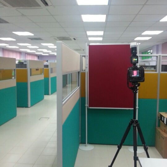 Pejabat Pendidikan Daerah Rompin - Government Building in Kuala Rompin