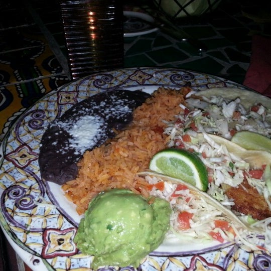 12/18/2012 tarihinde Fernando L.ziyaretçi tarafından Las Campanas Mexican Cuisine &amp; Tequila Bar'de çekilen fotoğraf