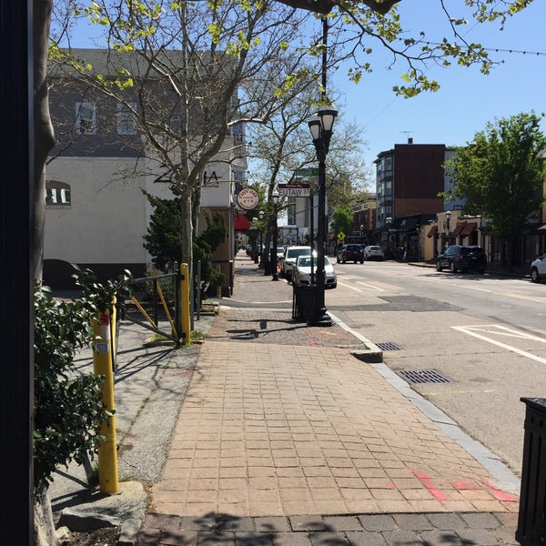 Federal Hill Pineapple Federal Hill Atwells Ave