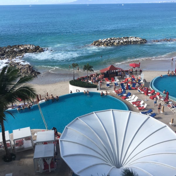 Photo taken at Hilton Vallarta Riviera All-Inclusive Resort by Ivonne B. on 2/15/2019