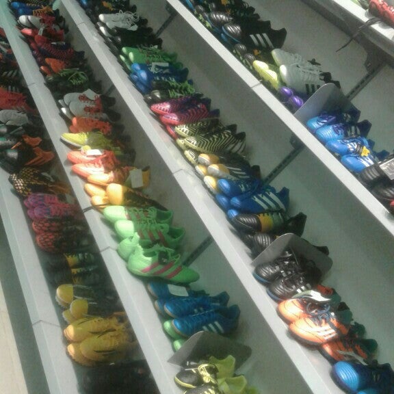 nike outlet san lorenzo