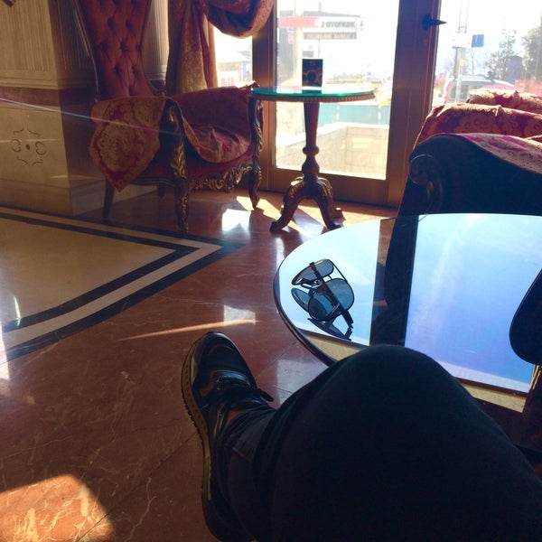 Photo taken at Daru Sultan Hotels Galata by SİNAN____ .. on 3/10/2019