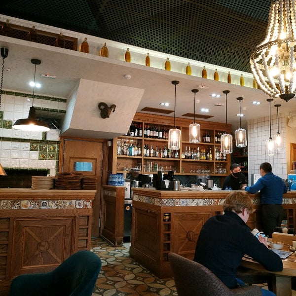 Грузинские каникулы ресторан Кузнецкий мост 21/5. Ресторан грузинские каникулы на Лубянке. Грузинские каникулы ресторан Москва Кузнецкий мост. Грузинские каникулы ресторан Колумбус