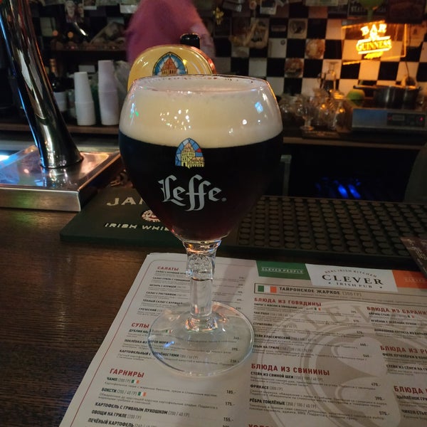 Foto scattata a Clever Irish Pub da Sergey Z. il 7/28/2019