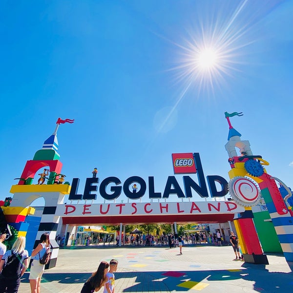 รูปภาพถ่ายที่ Legoland Deutschland โดย L⁶⁷ เมื่อ 7/2/2022