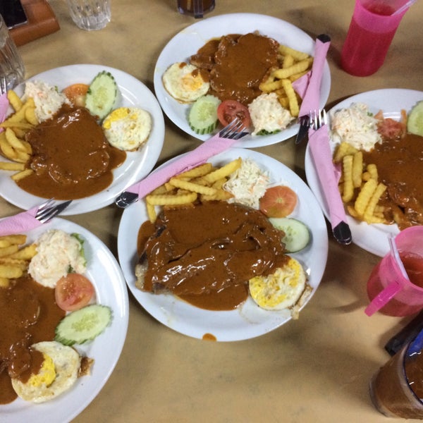 Corner Kick Sg Besar Fried Chicken Joint