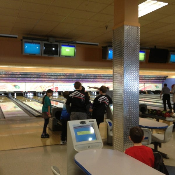 Photo taken at Fox Bowl by Victoria K. on 12/22/2012